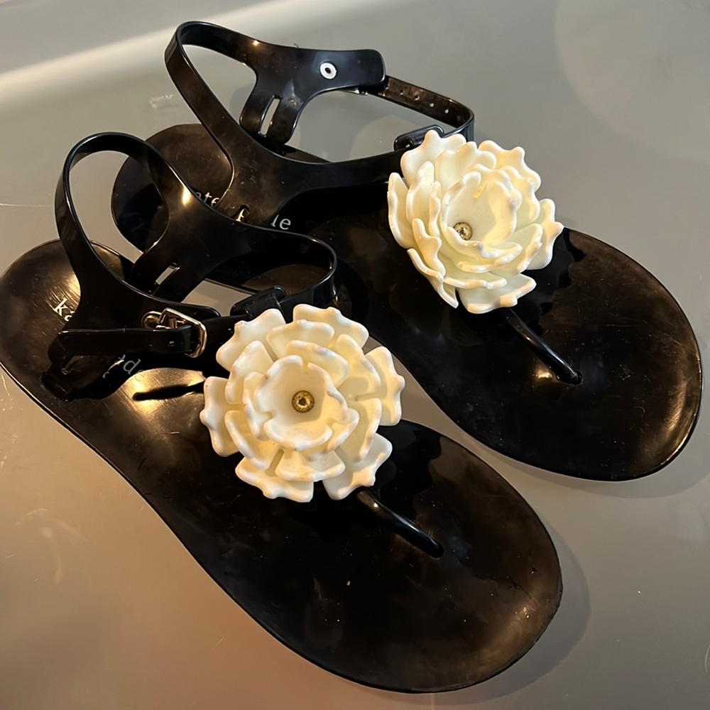 Women’s Kate Spade size 8 flower Jelly sandal